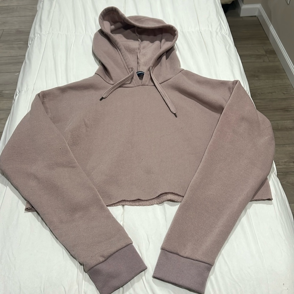 Cropped hoodie